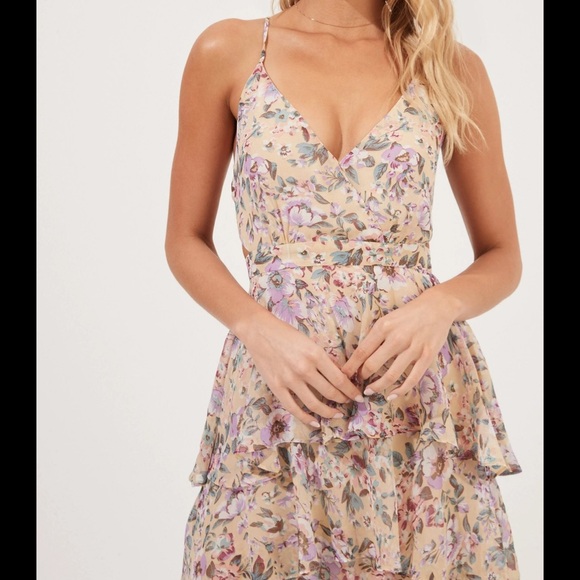 Astr Rosana Floral Tiered Ruffle Maxi Dress in size XL - Picture 2 of 8